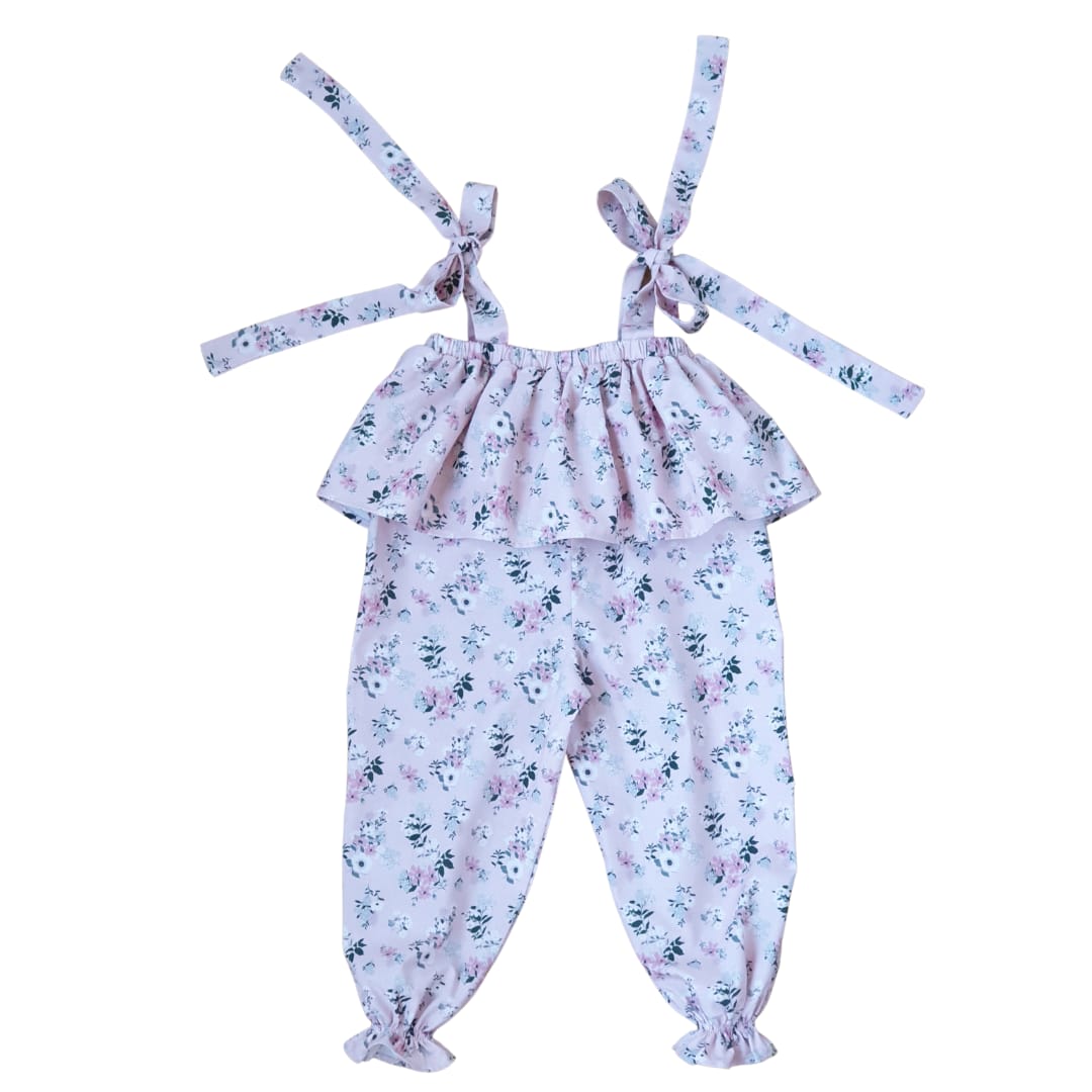 Leuke fleurige roze jumpsuit met schouderbandjes