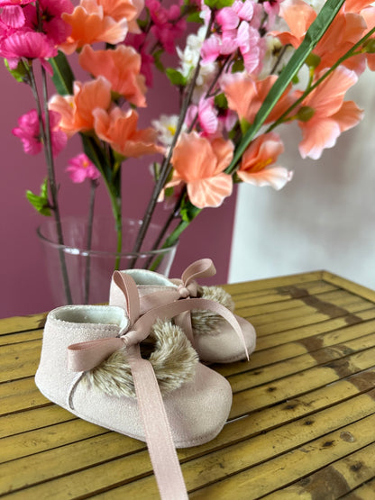 Baby schoentjes met bontje roze