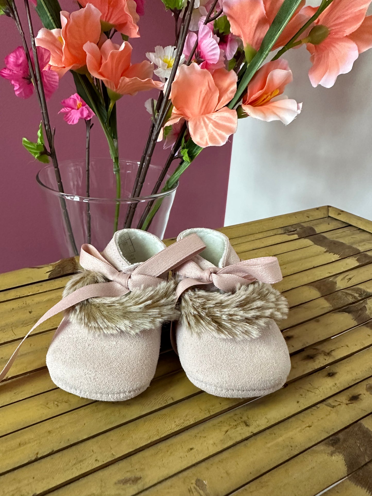 baby shoes with fur - Cuquito