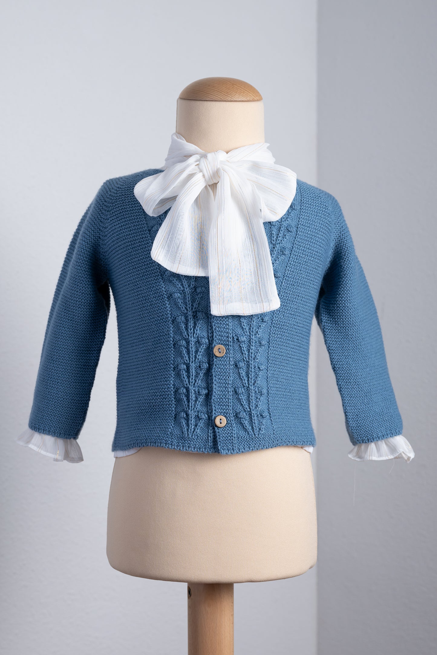 Gebreid vestje blauw