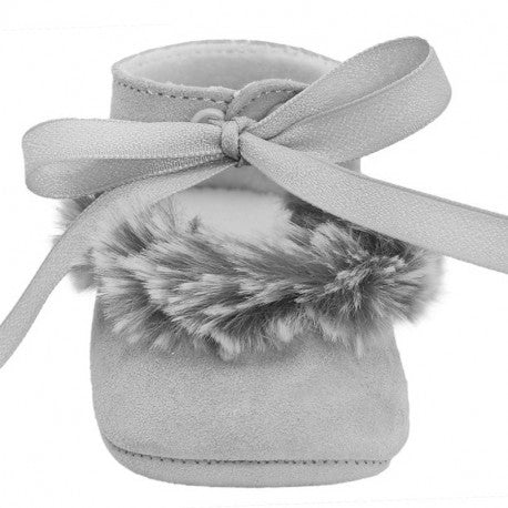 Zapatitos de bebe con pelo Gris- Cuquito
